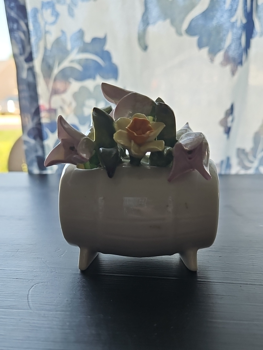 Aynsley Hand Modeled And Painted Barrel With Flowers Bone China
